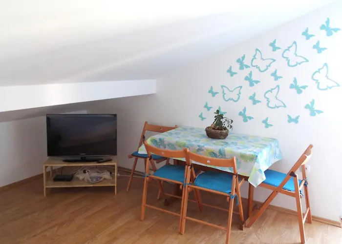 Apartmani Crikvenica 30046 - Matija